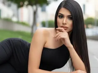 SelenaWilson shows pics